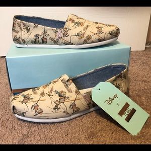 Disney X TOMS Taupe Gus & Jaq Women’s Classics ~sz 6.5